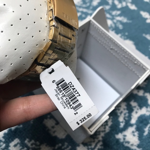 Diesel men’s chronograph gold watch DZ4377 NWT - Picture 6 of 7